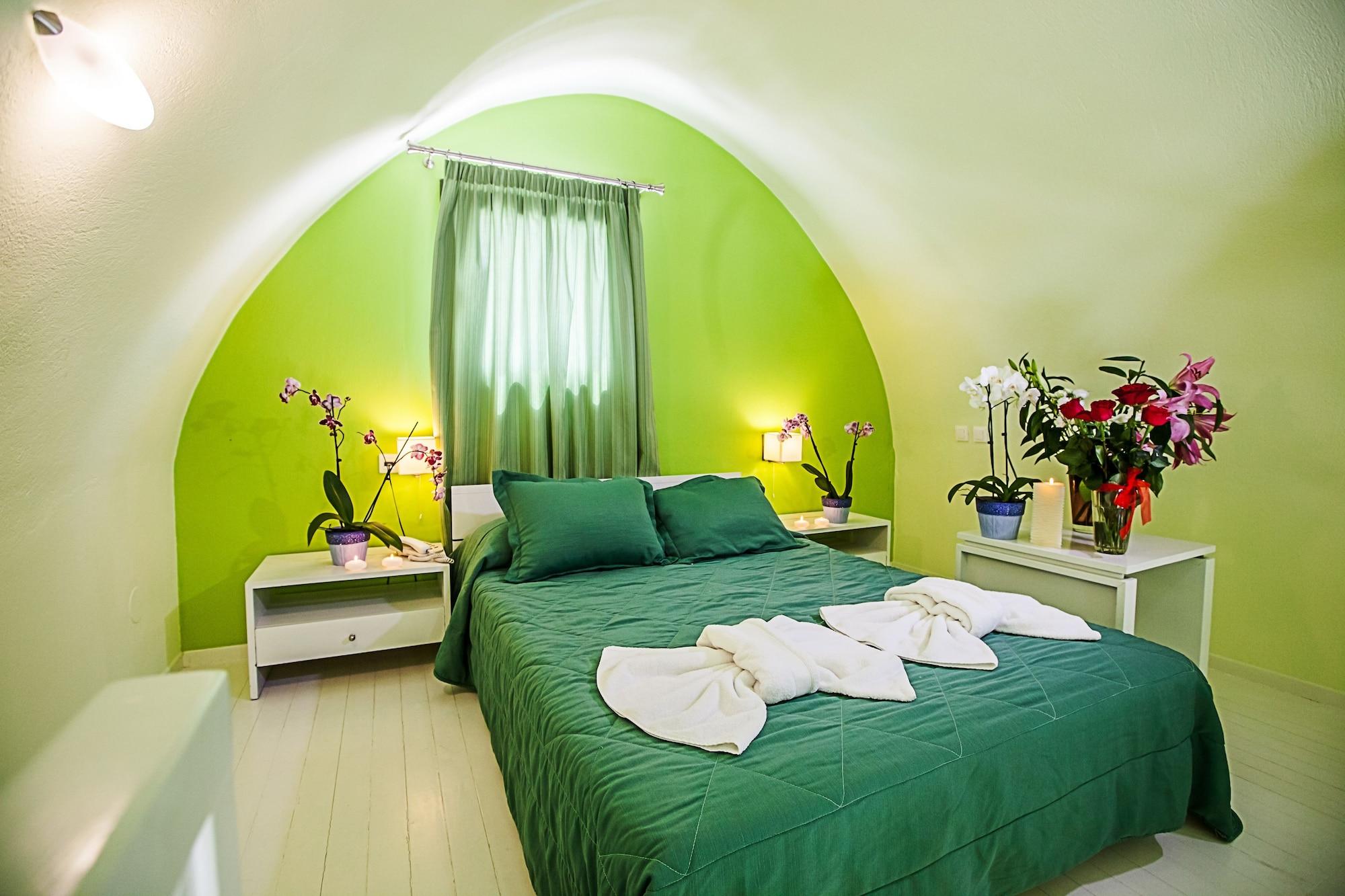 Hotel Nautilus Dome Fira (Santorini)