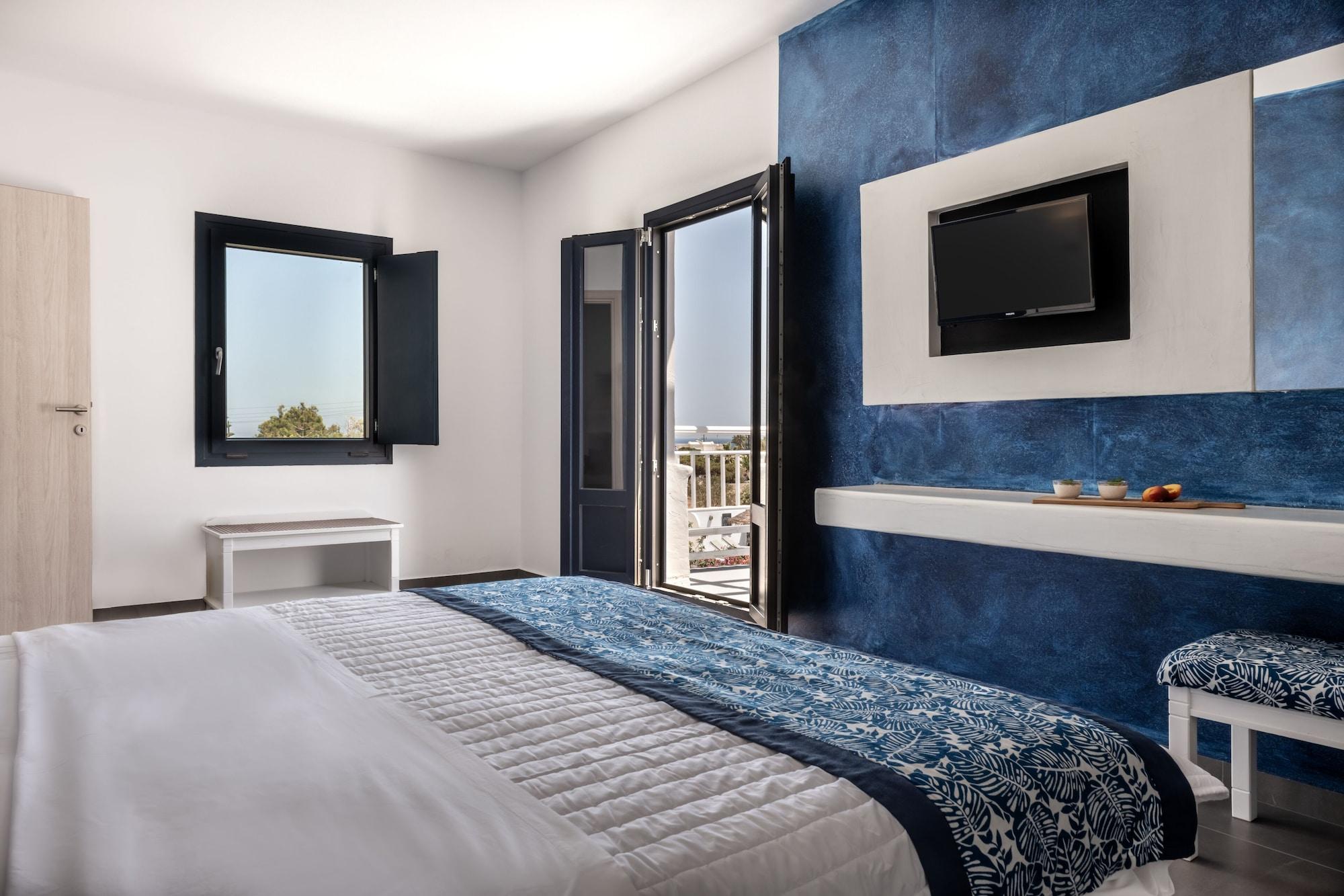 Rivari Santorini Kamári