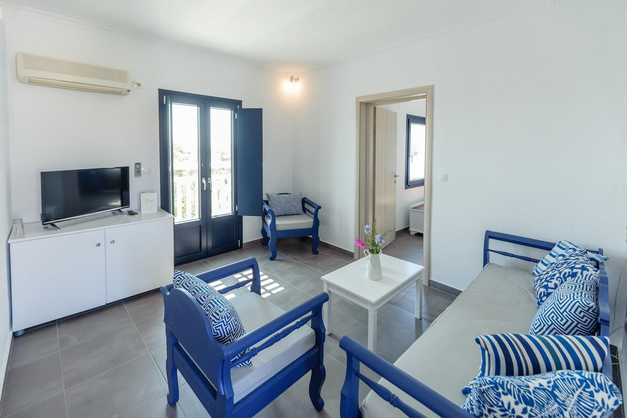 Rivari Santorini Hotel 3*