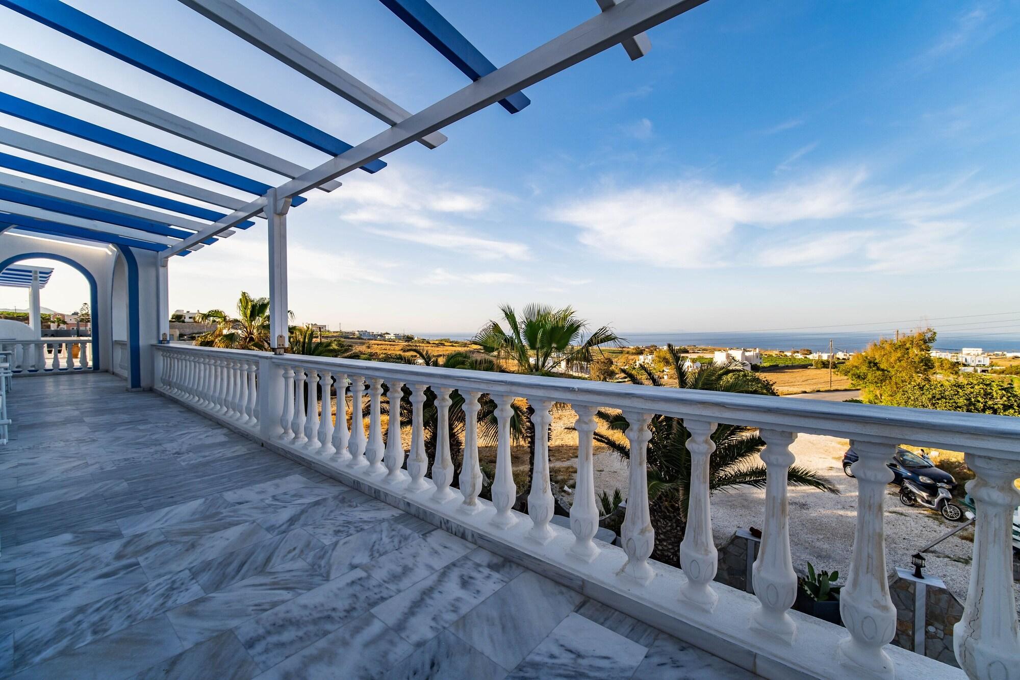 Stavros Aparthotel 3*
