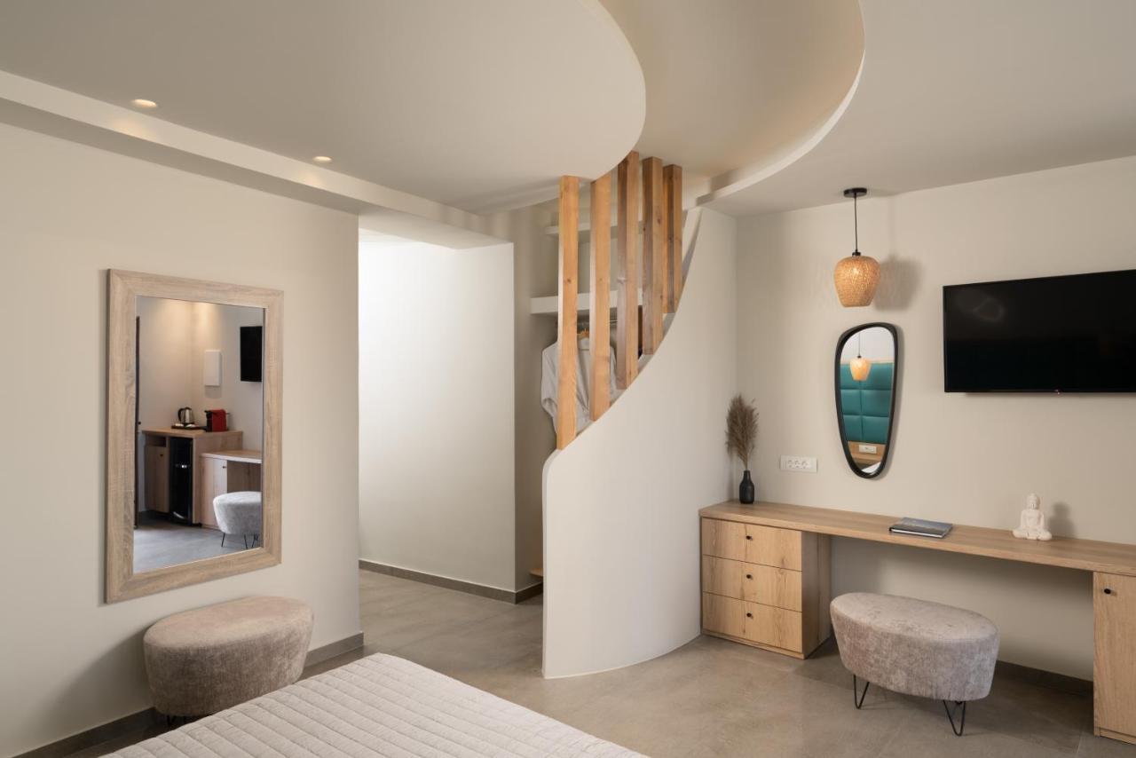 Perla Nera Apartment Fira (Santorini)