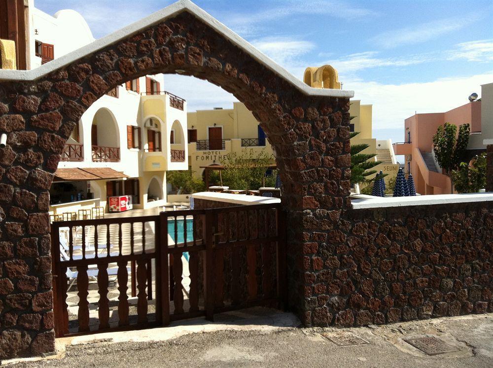 Fomithea Kamari (Santorini)