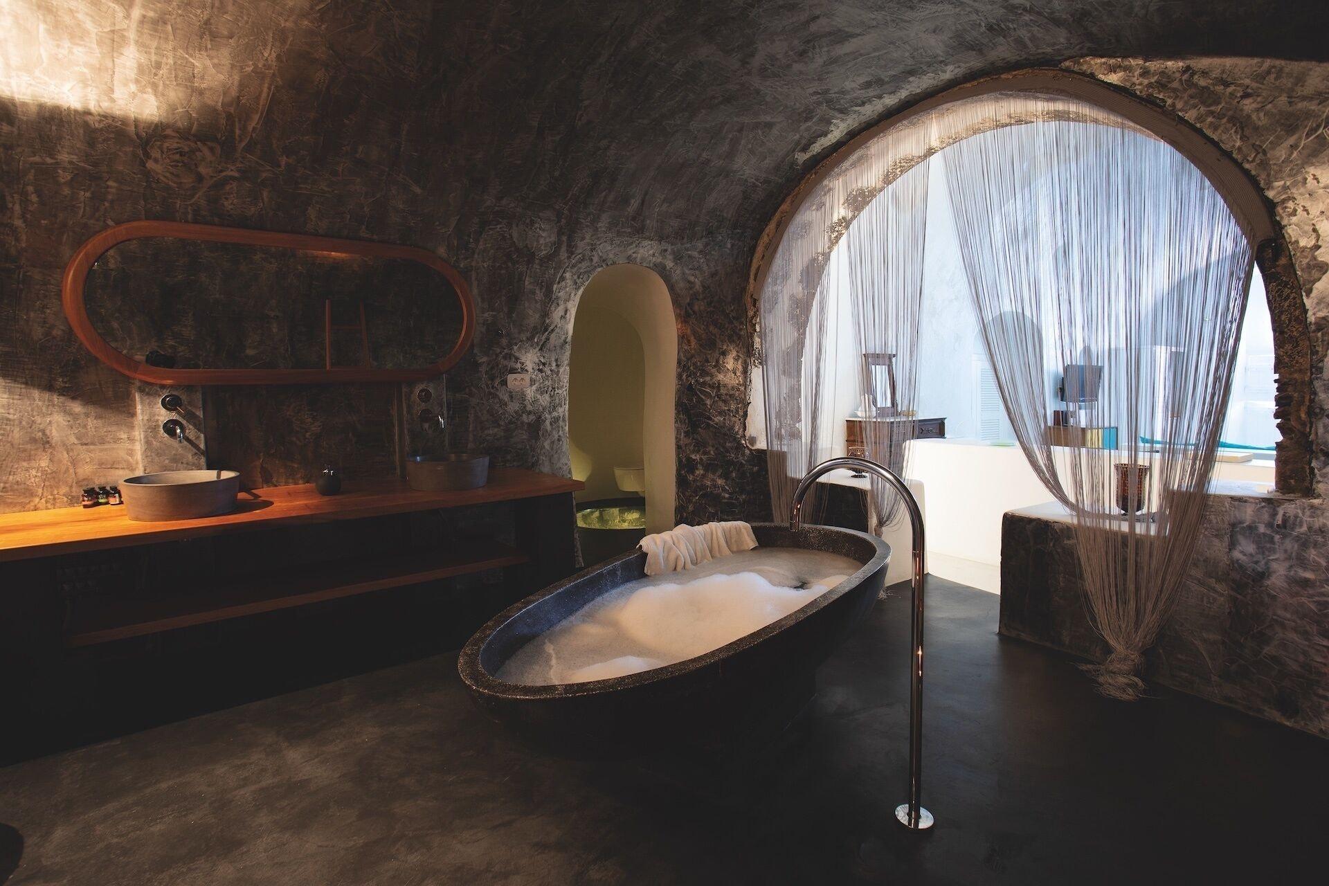 Remezzo Hotel Imerovigli (Santorini)