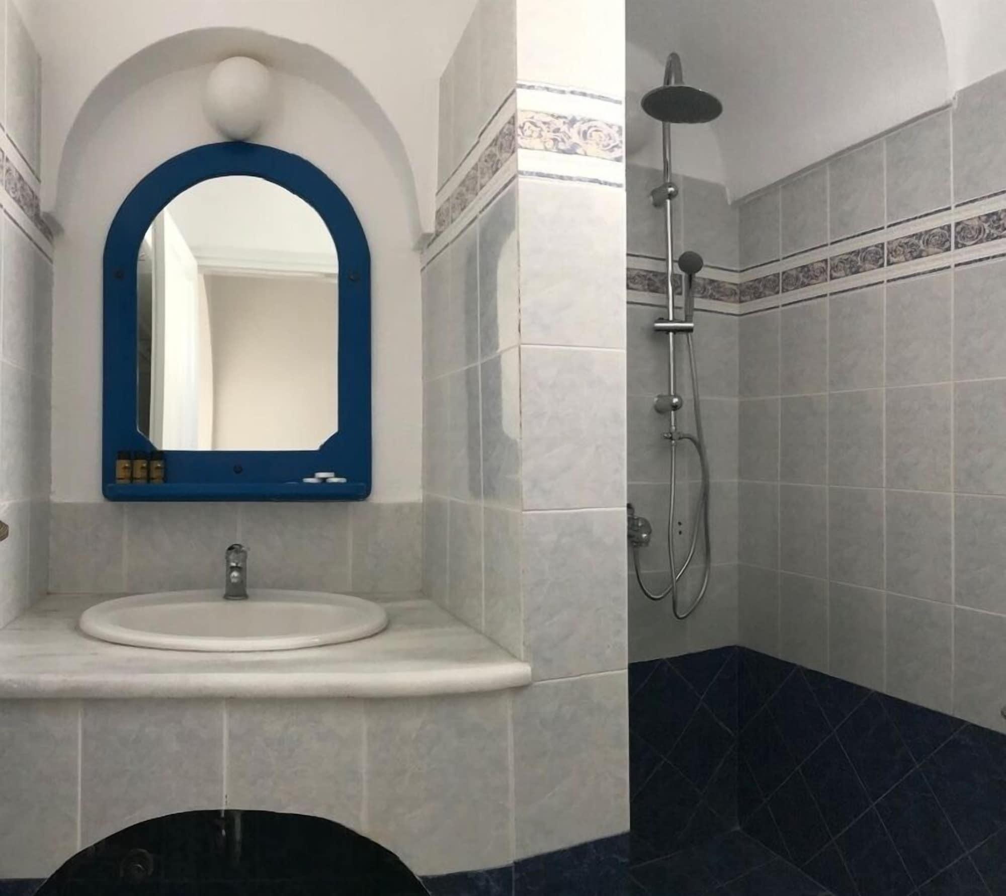 Dioskouri Art Hotel 3*
