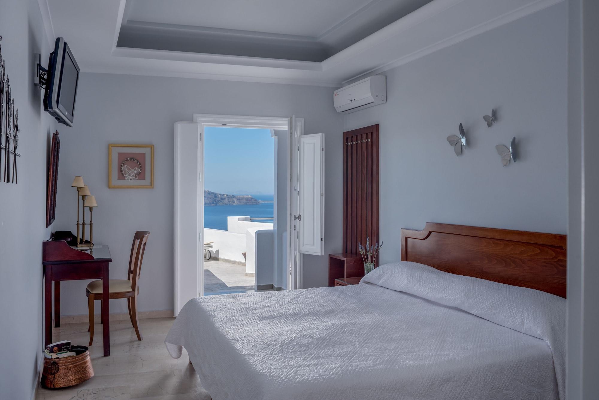 Hotel Renos Fira (Santorini)