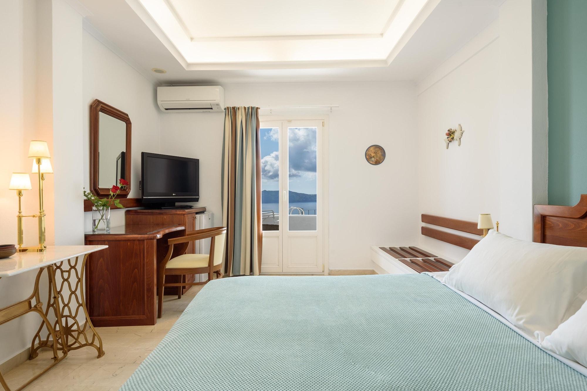 Renos 4* Fira (Santorini)