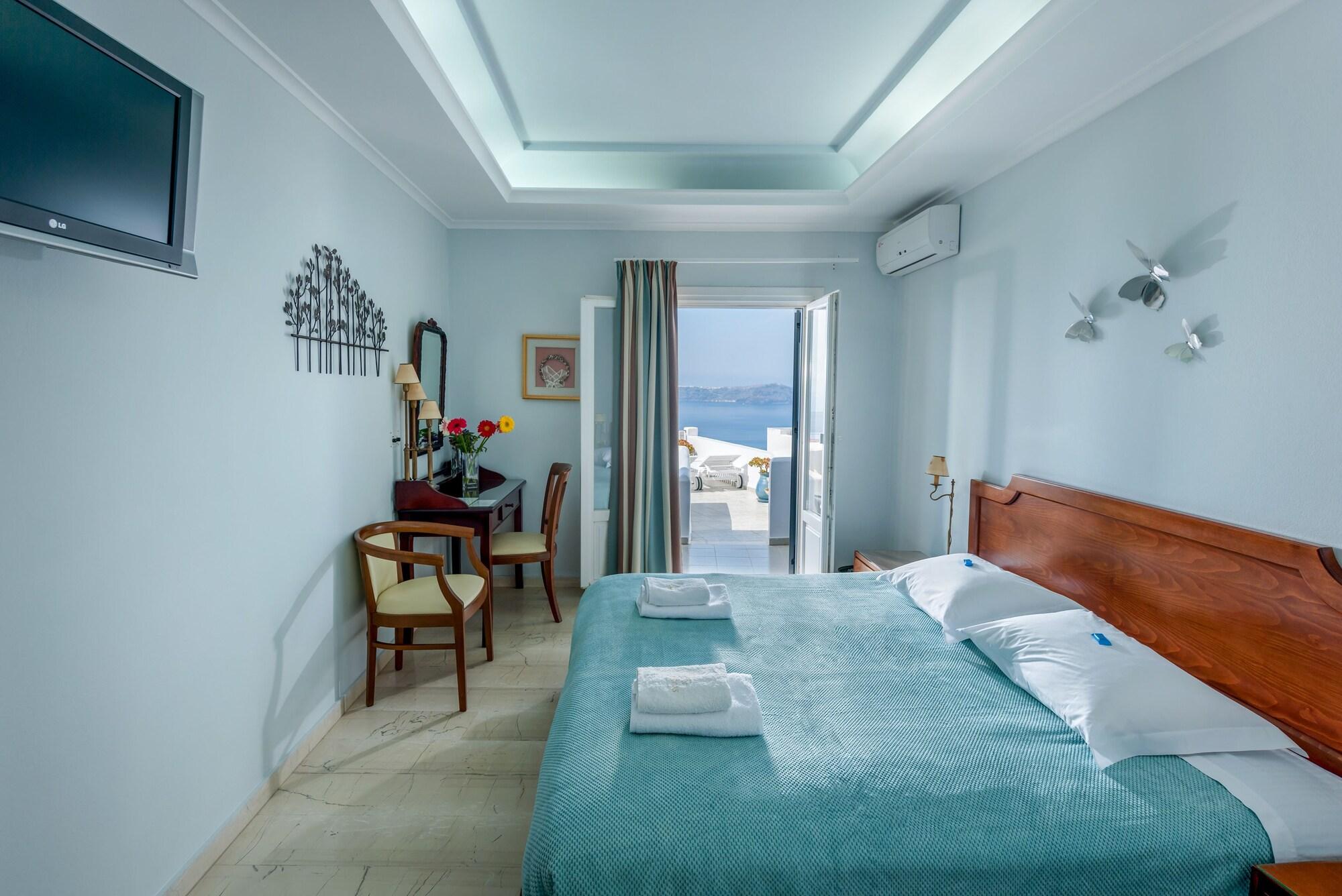 Hotel Renos Fira (Santorini)