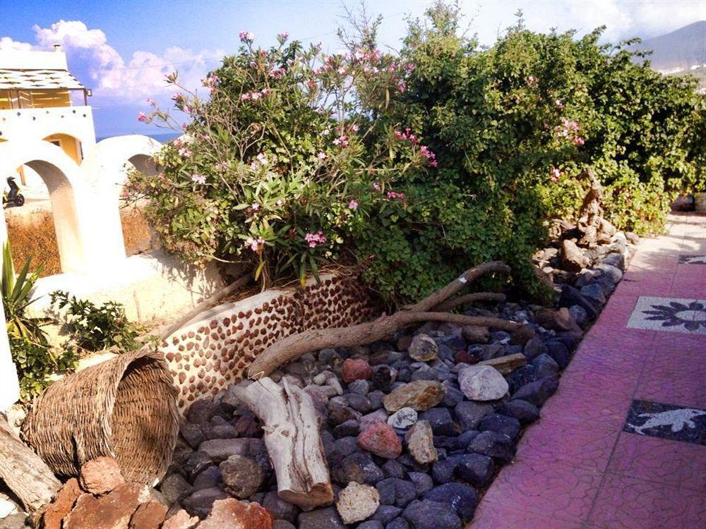 Guest house Livadaros