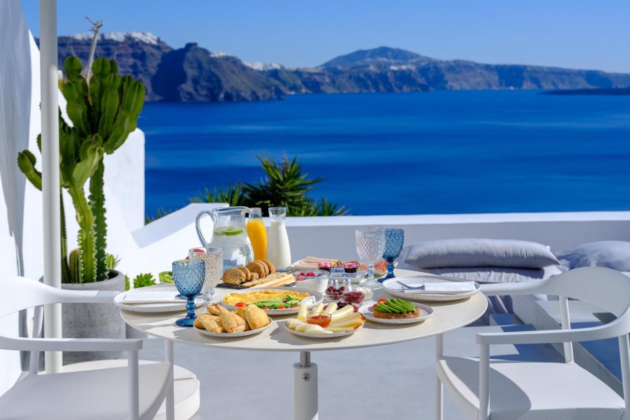 Lathouri Cave Villa Oia (Santorini)