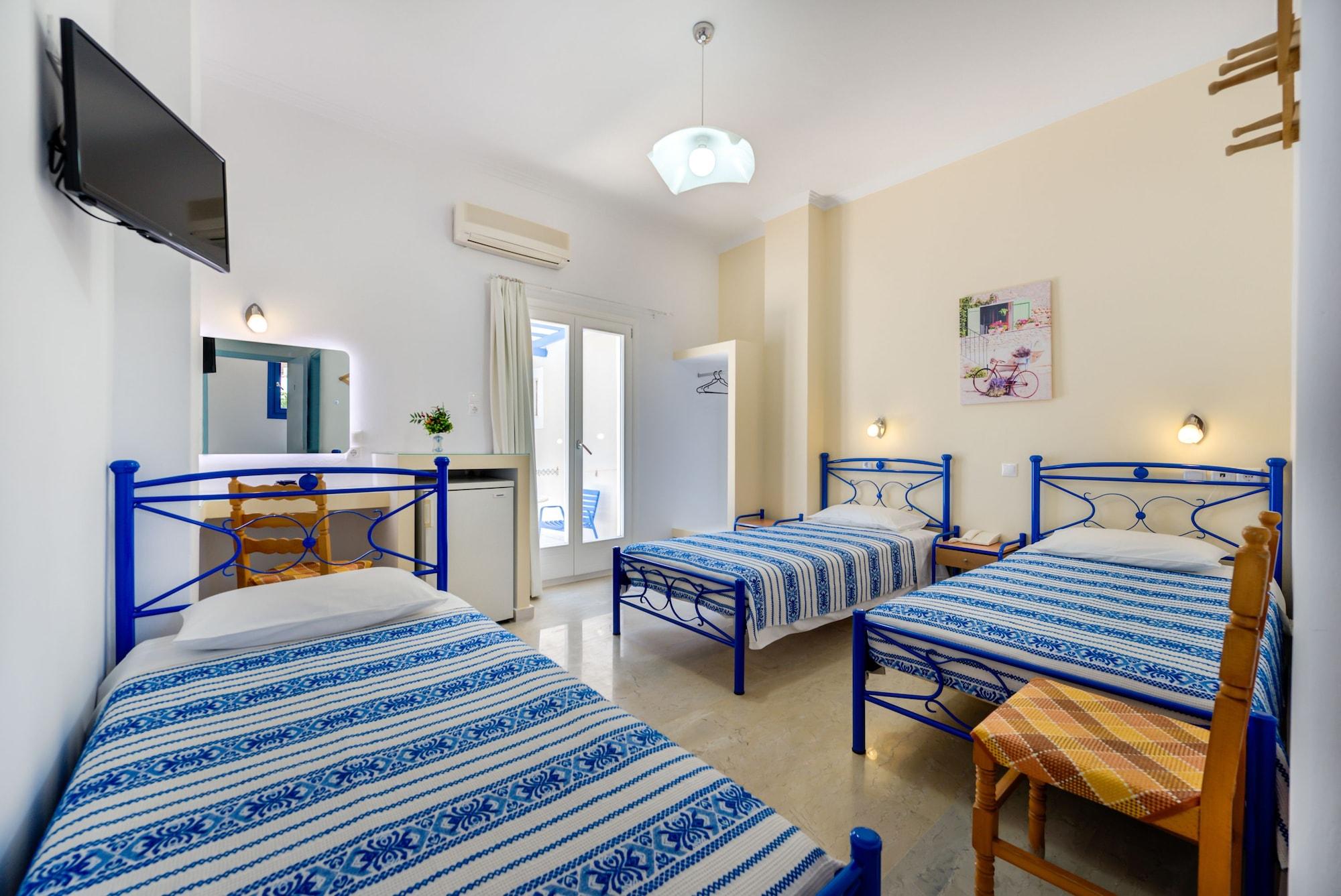 Akis Kamari (Santorini)