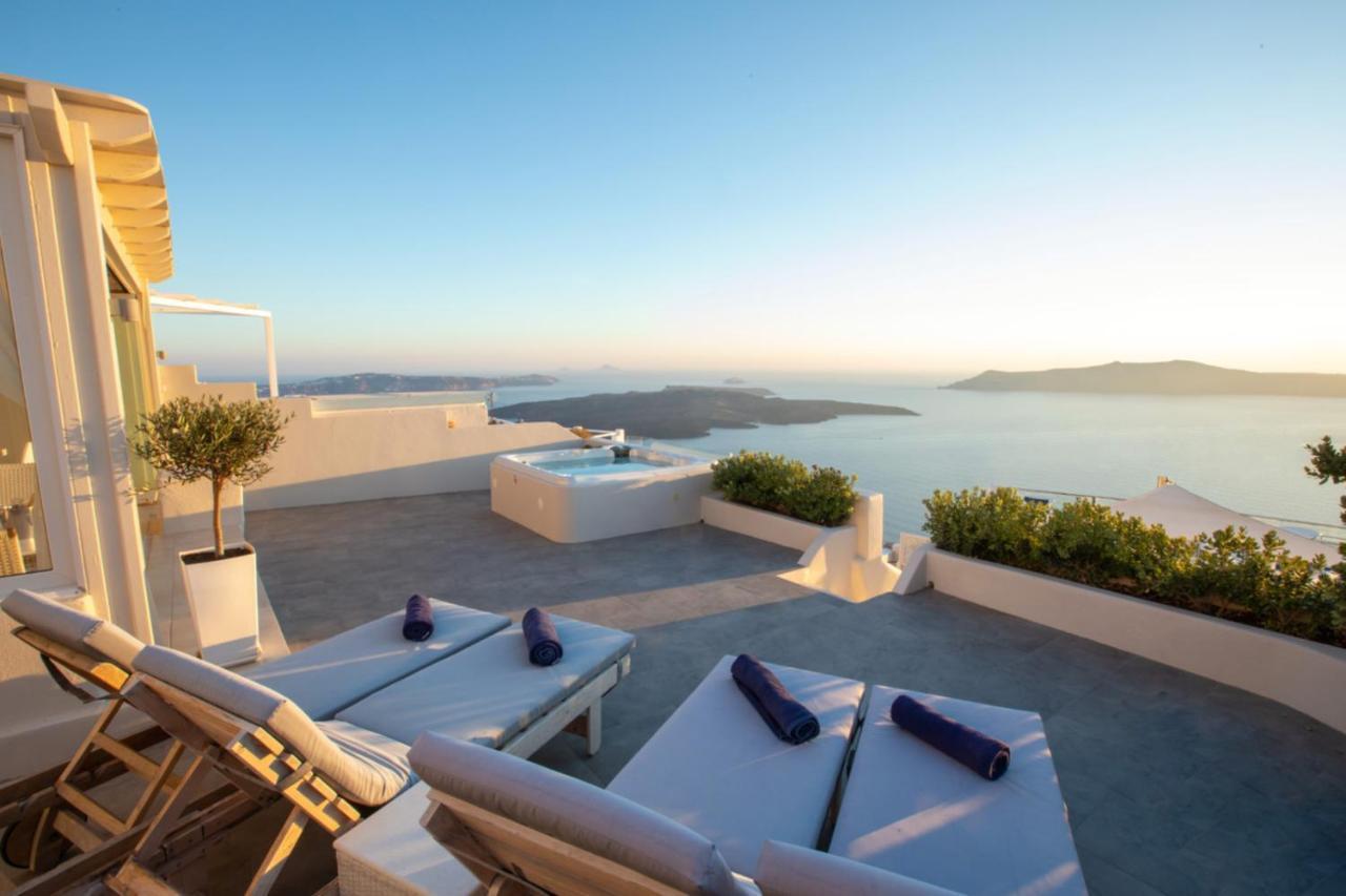 Sunset View Santorini - With Outdoor Jacuzzi Firostefani
