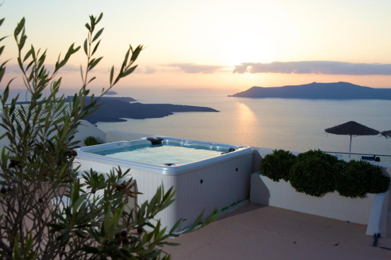 Sunset View Santorini - With Outdoor Jacuzzi