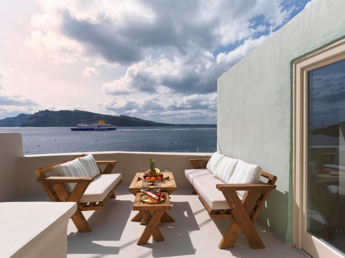 Secret Gem * Oia (Santorini)