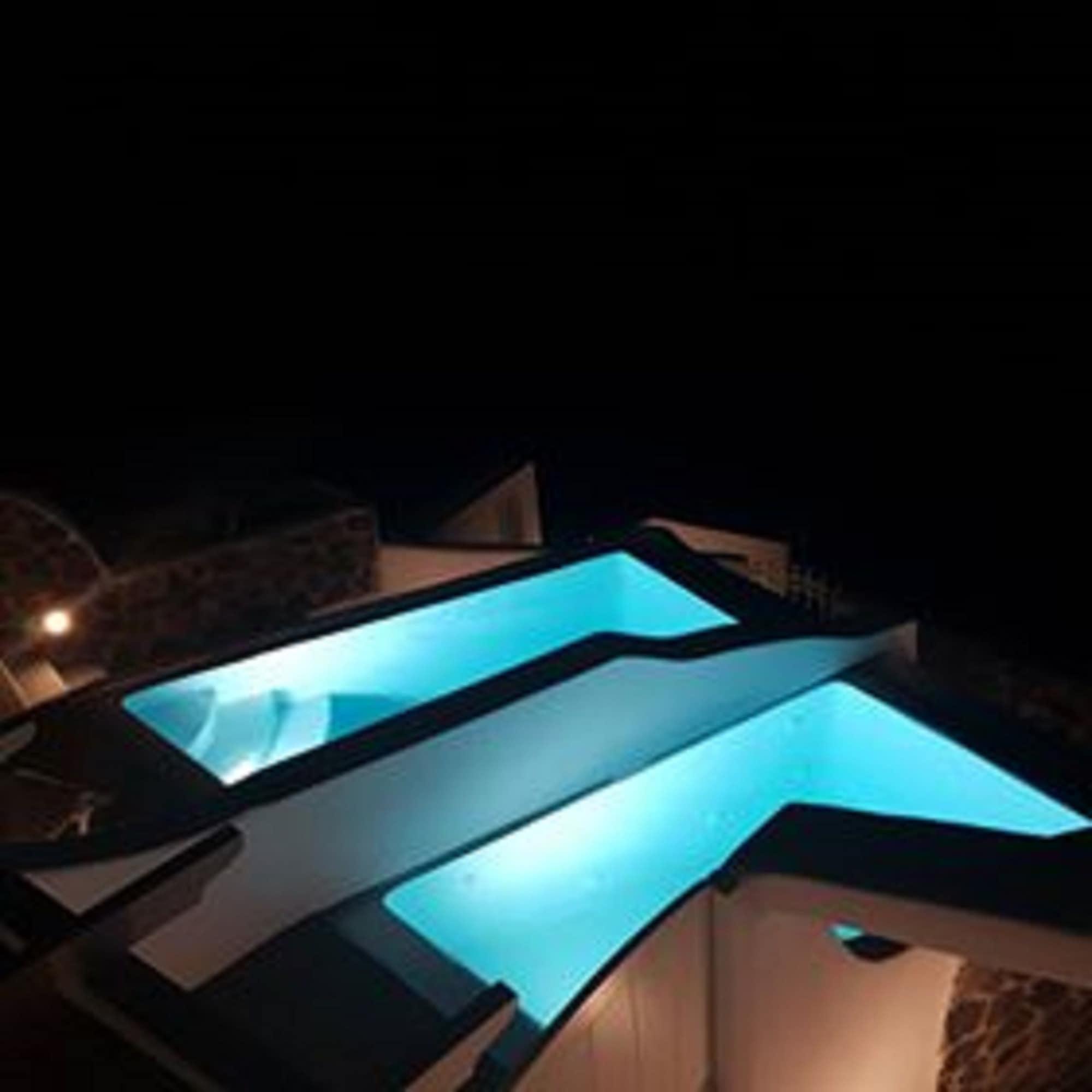 Adamant (adults Only) Fira (Santorini)