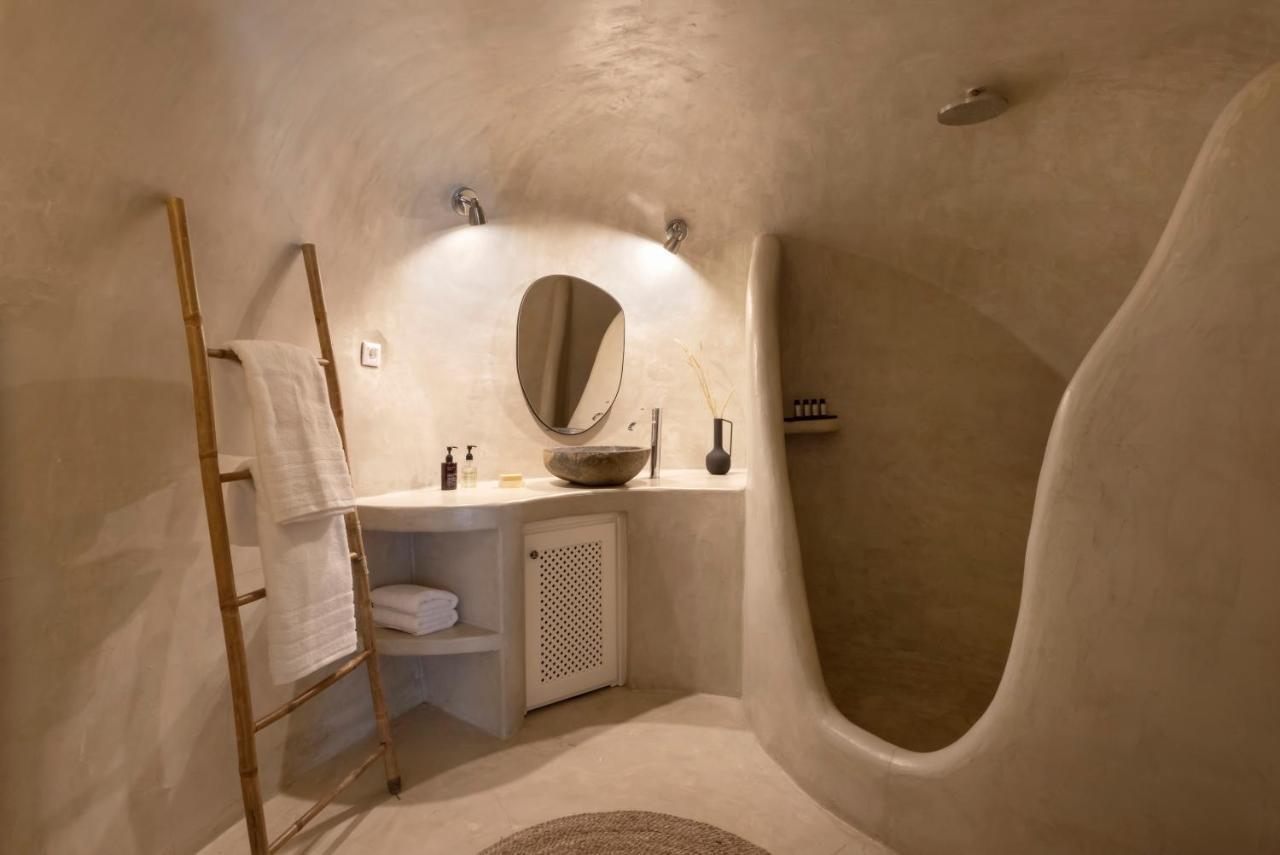 Bluedome Cavehouses By Otium