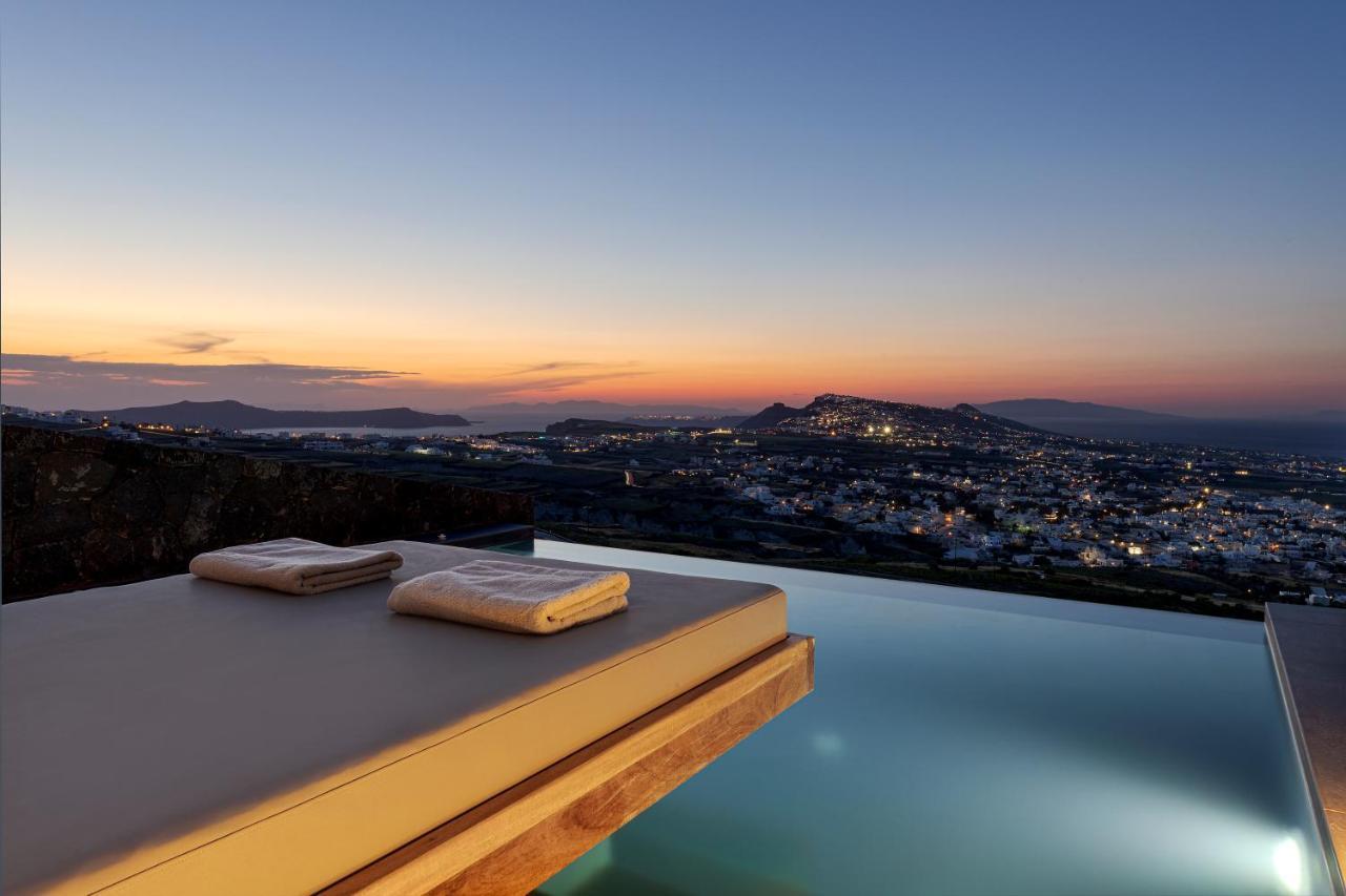 North Santorini - A Luxury Pyrgos Kallistis
