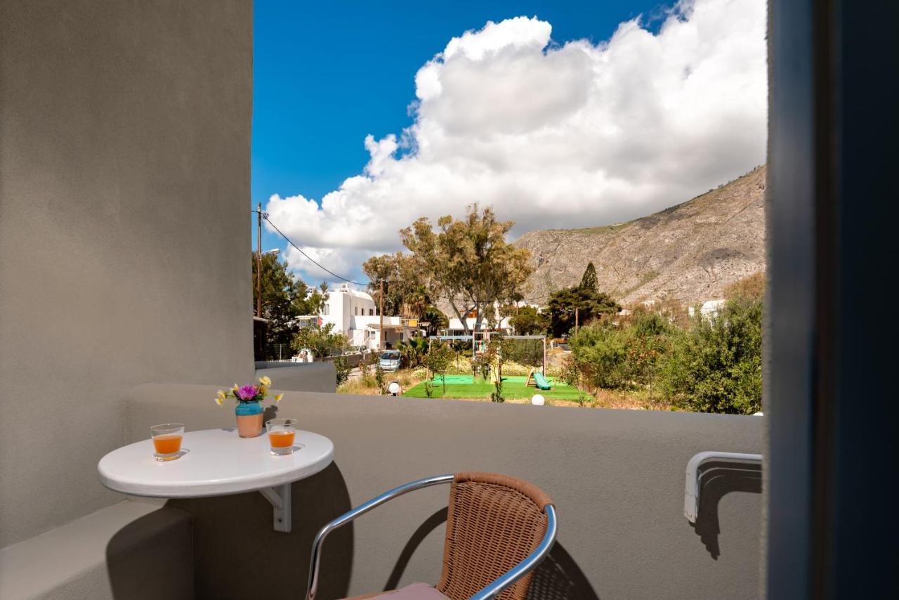 Fortuna 3* Perissa (Santorini)