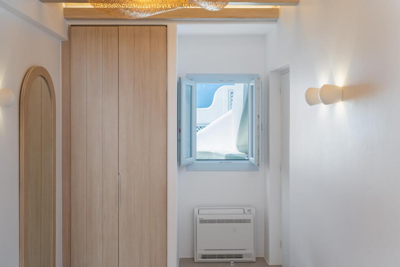 Airth Santorini Suites Firostefani