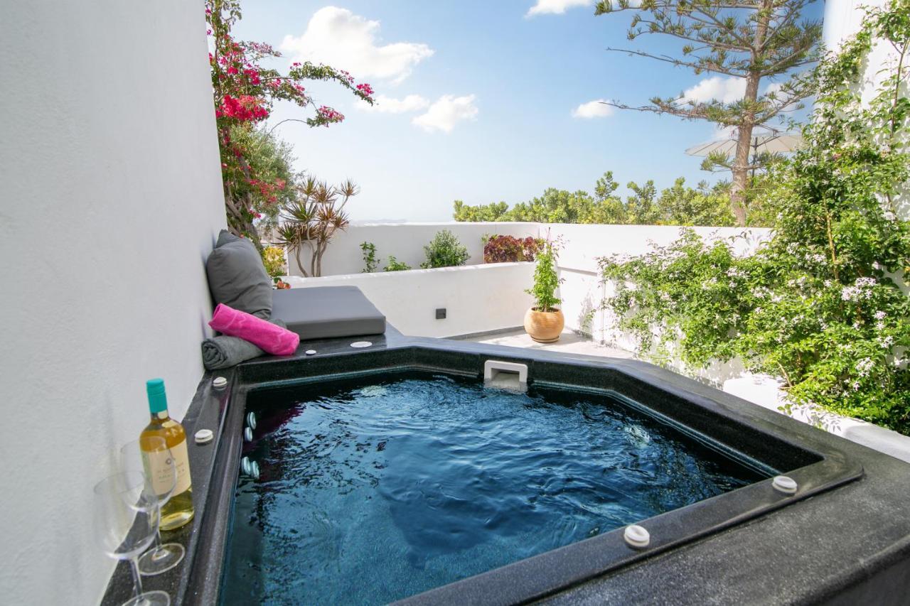 Sensia Luxury With Hot Tub Apartment