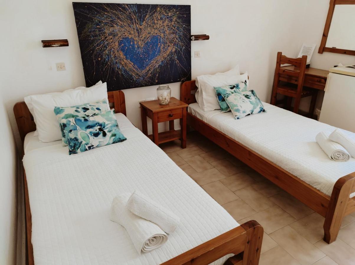 Hotel Dioni Kamari (Santorini)