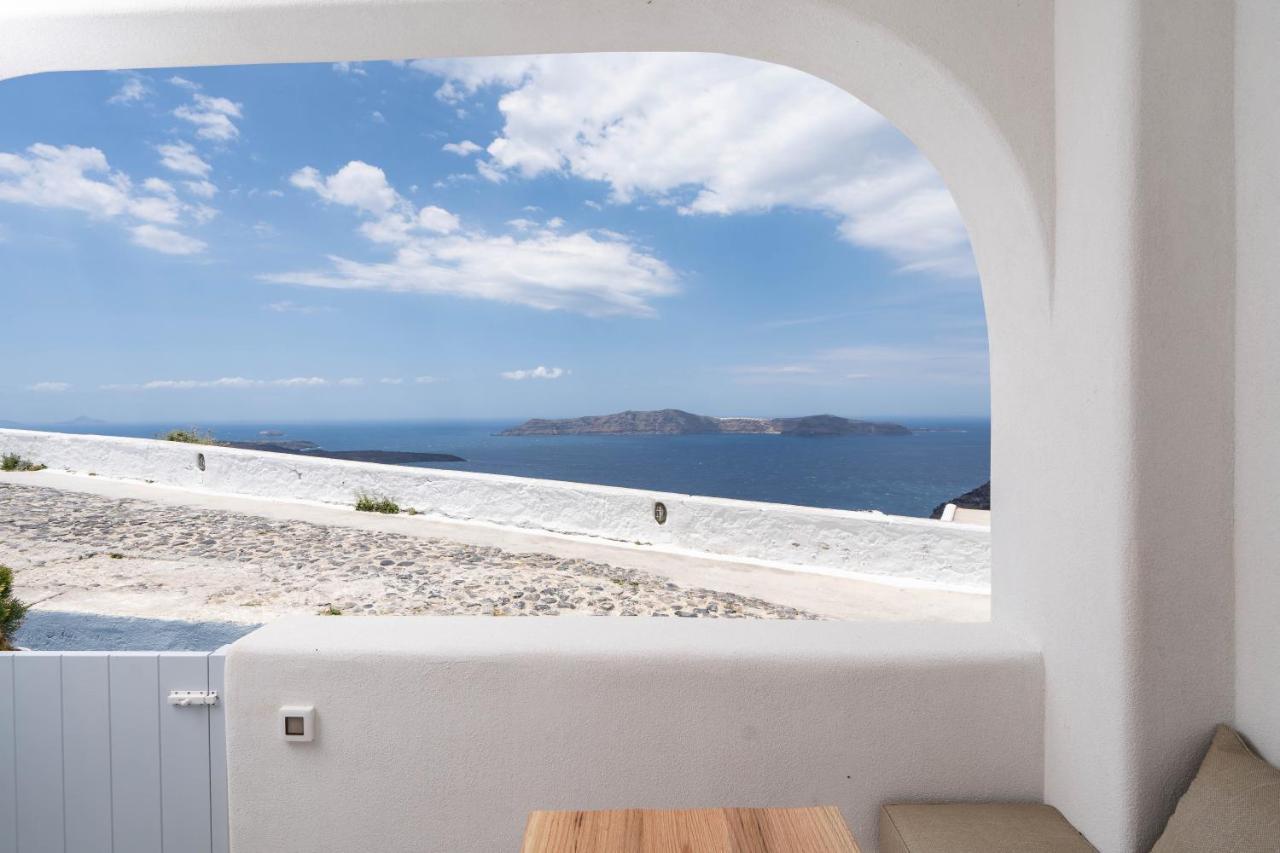 Airth Santorini Suites Firostefani