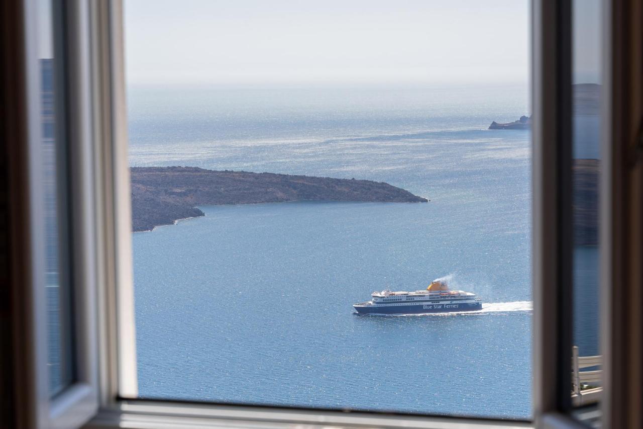 Airth Santorini Suites Firostefani