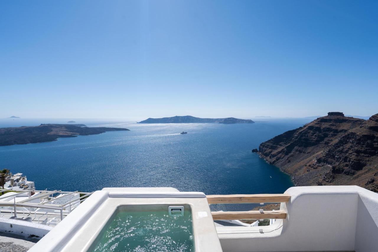 Airth Santorini Suites Firostefani