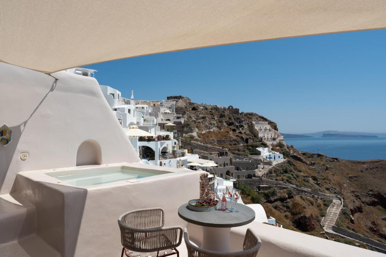 The Architect's Cave House Oia (Santorini)