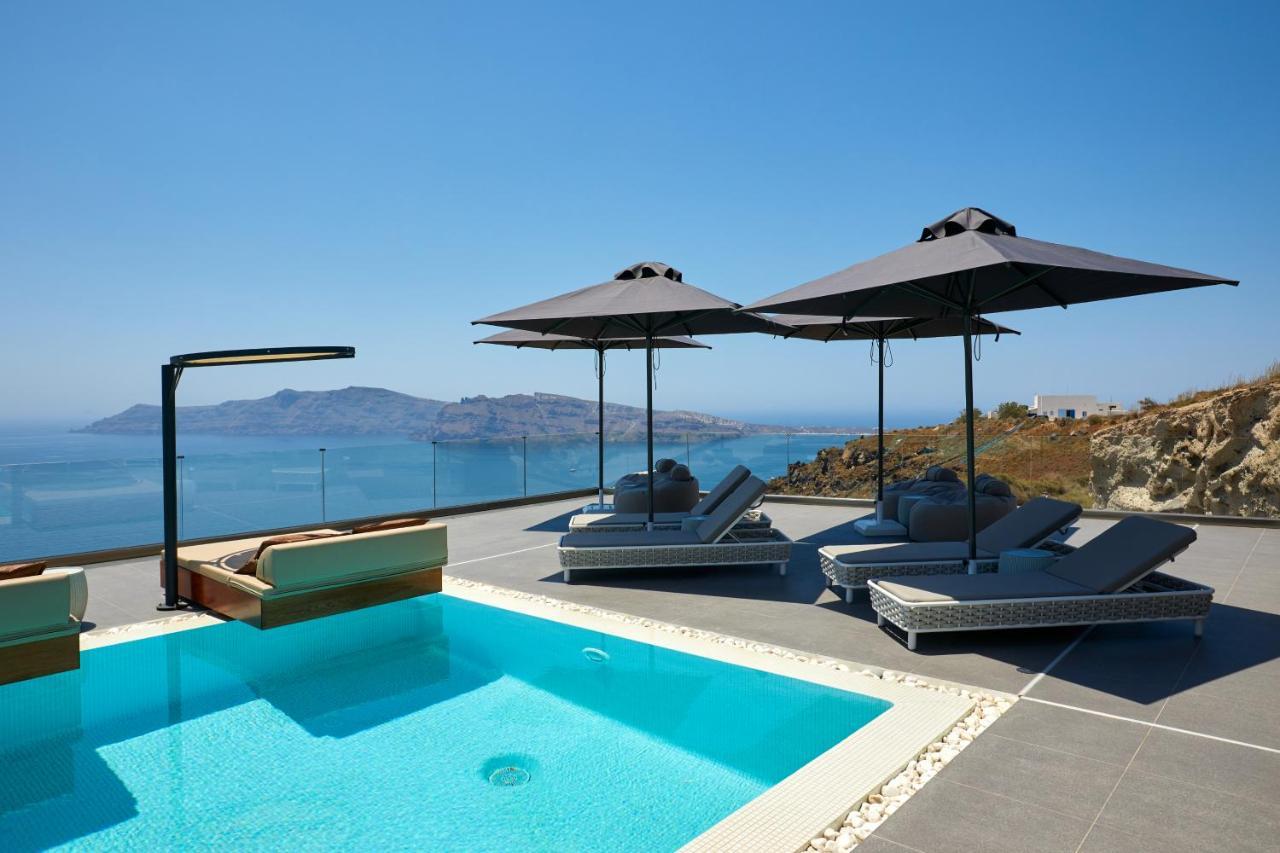 Oia Suites