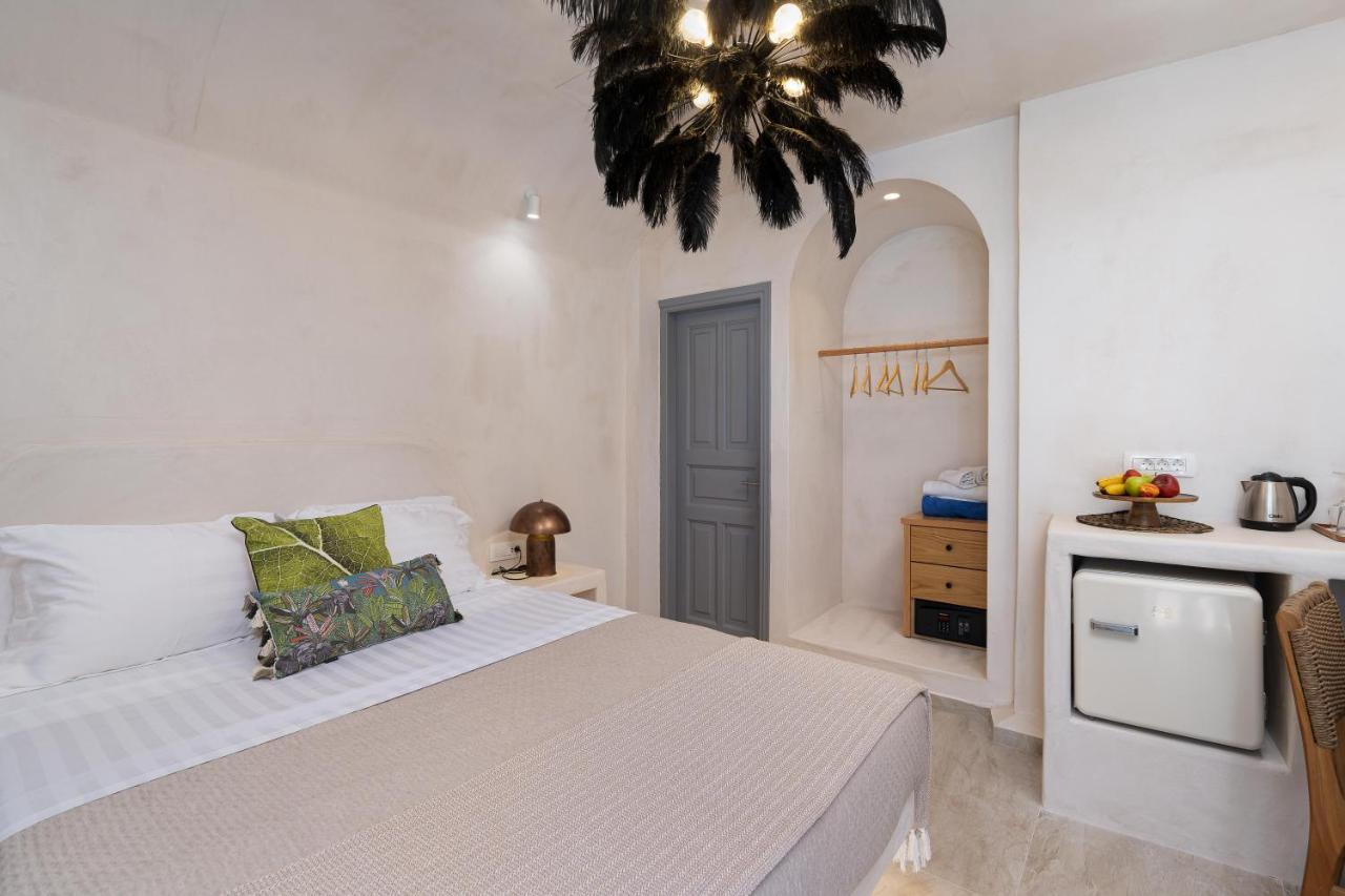 Thousand Stars Suites&rooms * Kamari (Santorini)