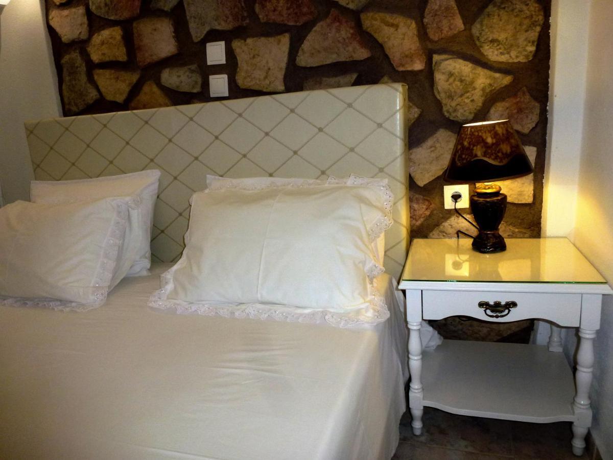 Aparthotel Atalos Kamari (Santorini)