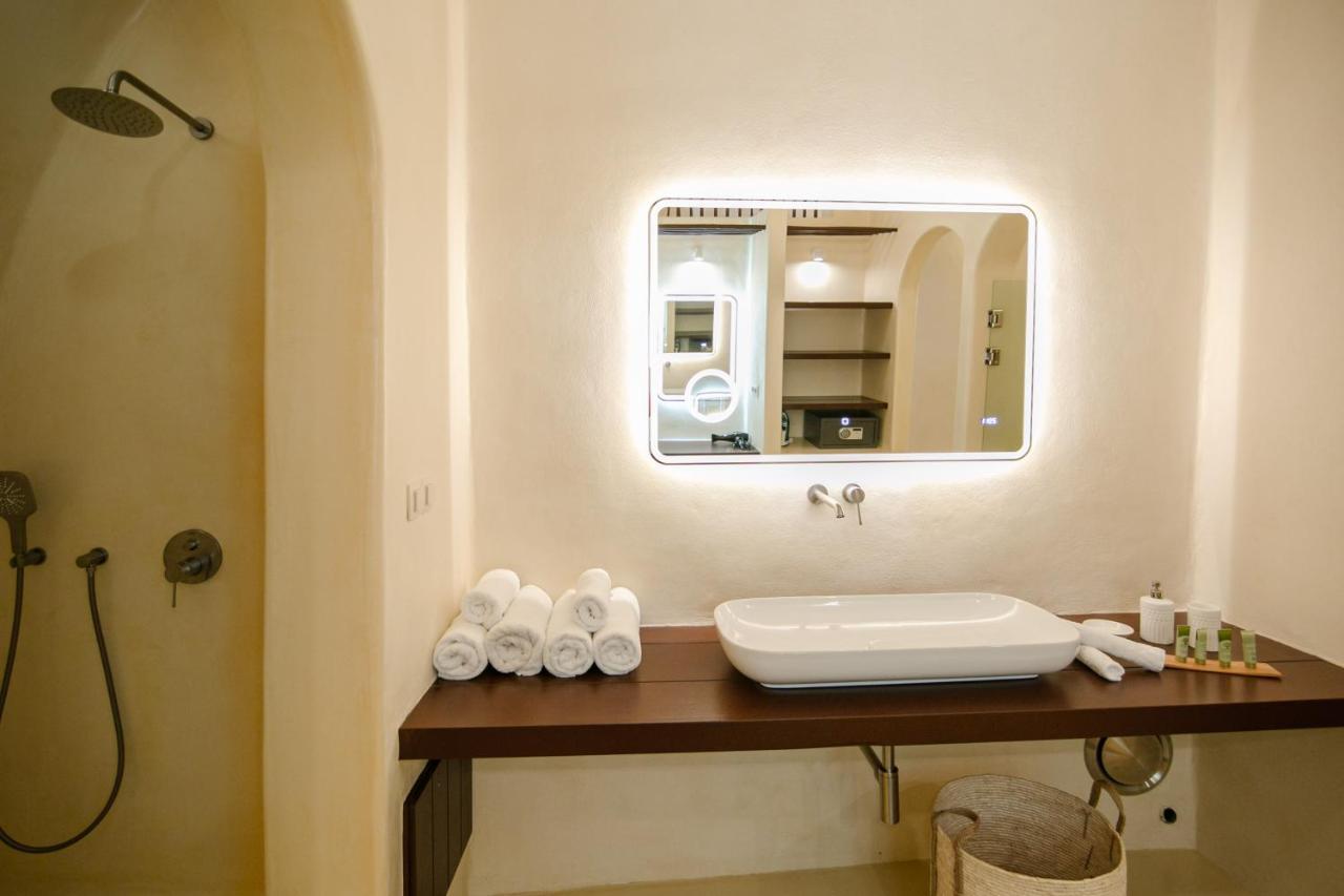 Villa Azalea Cave Oia (Santorini)