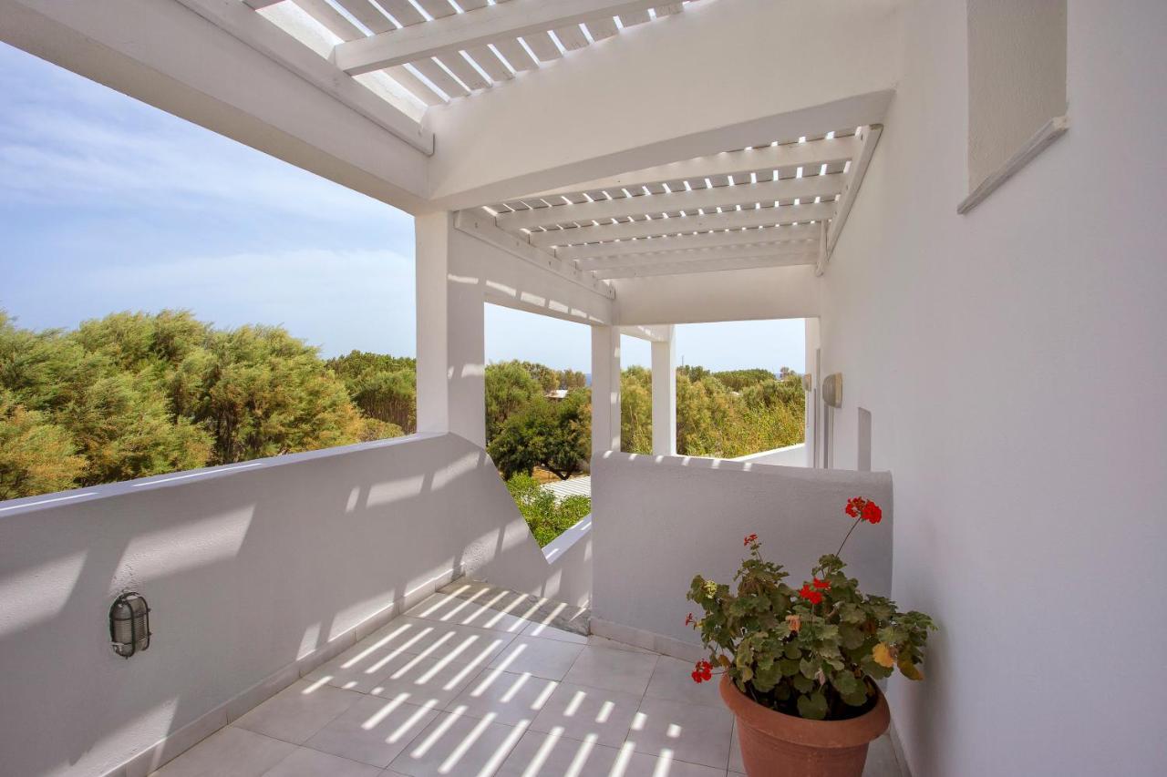 Sunrise In Apartment Perissa (Santorini)