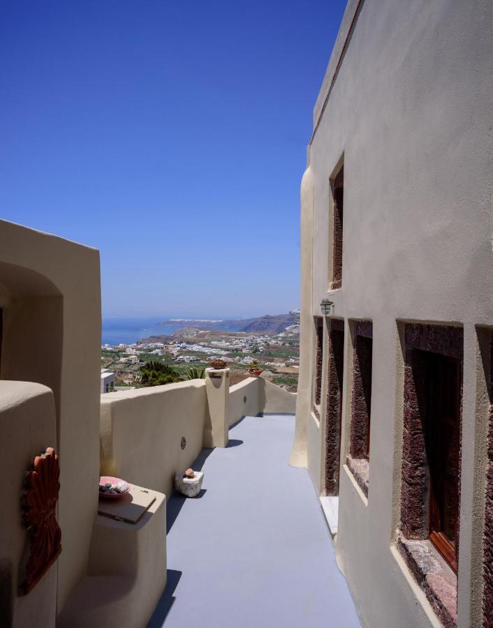 Diva Santorini Luxury