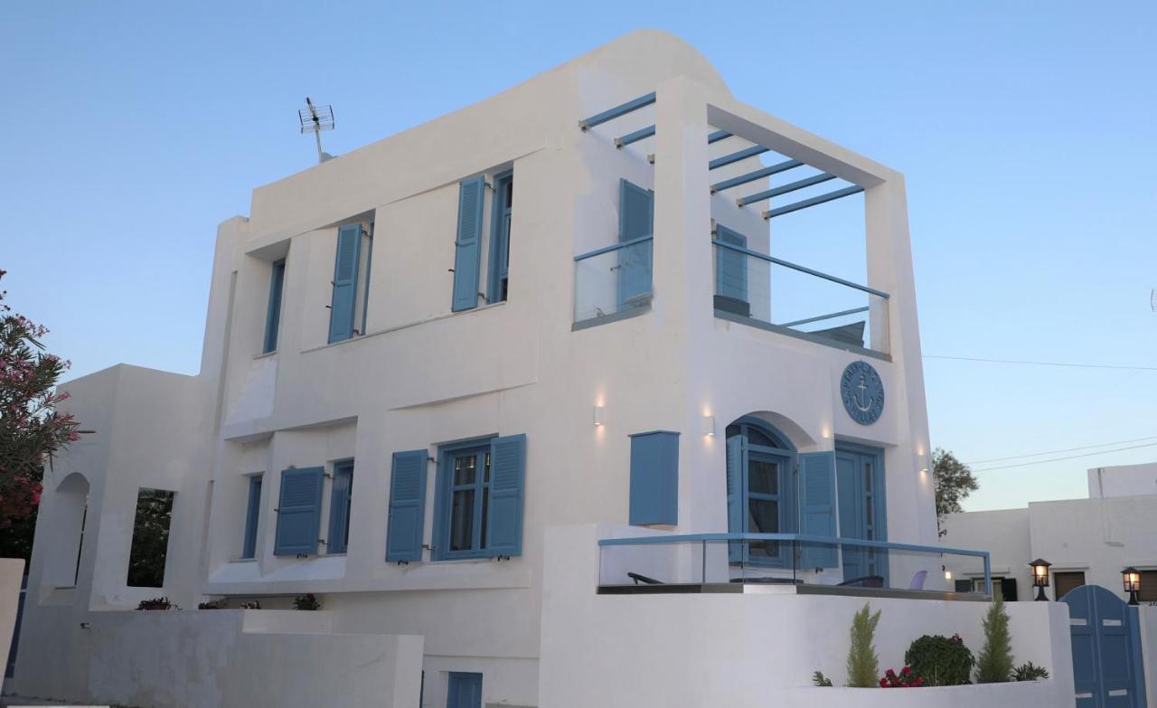 Captain Lazaros Villa: Black With Pool And Sea View *