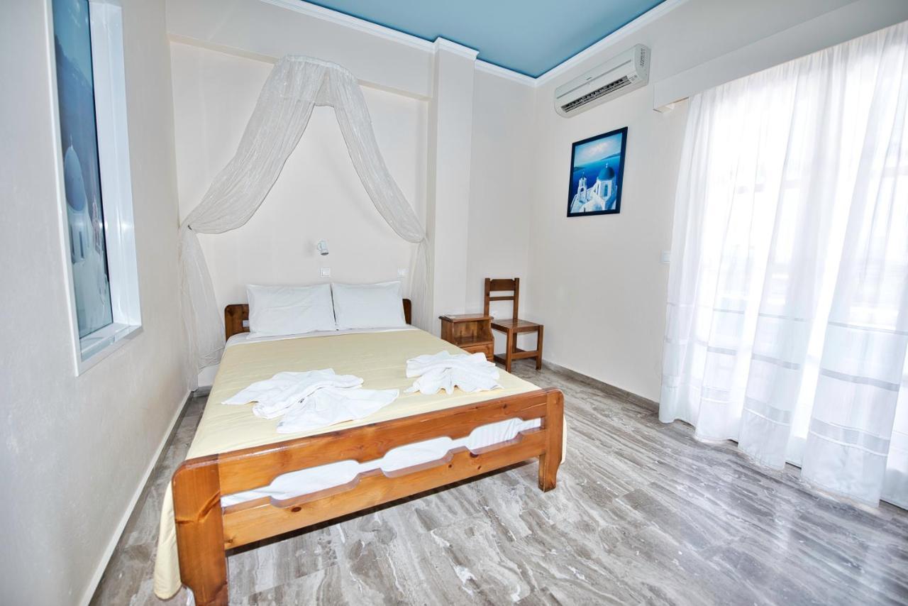 Villa Nikos Karamolegkos Kamari * Kamari (Santorini)