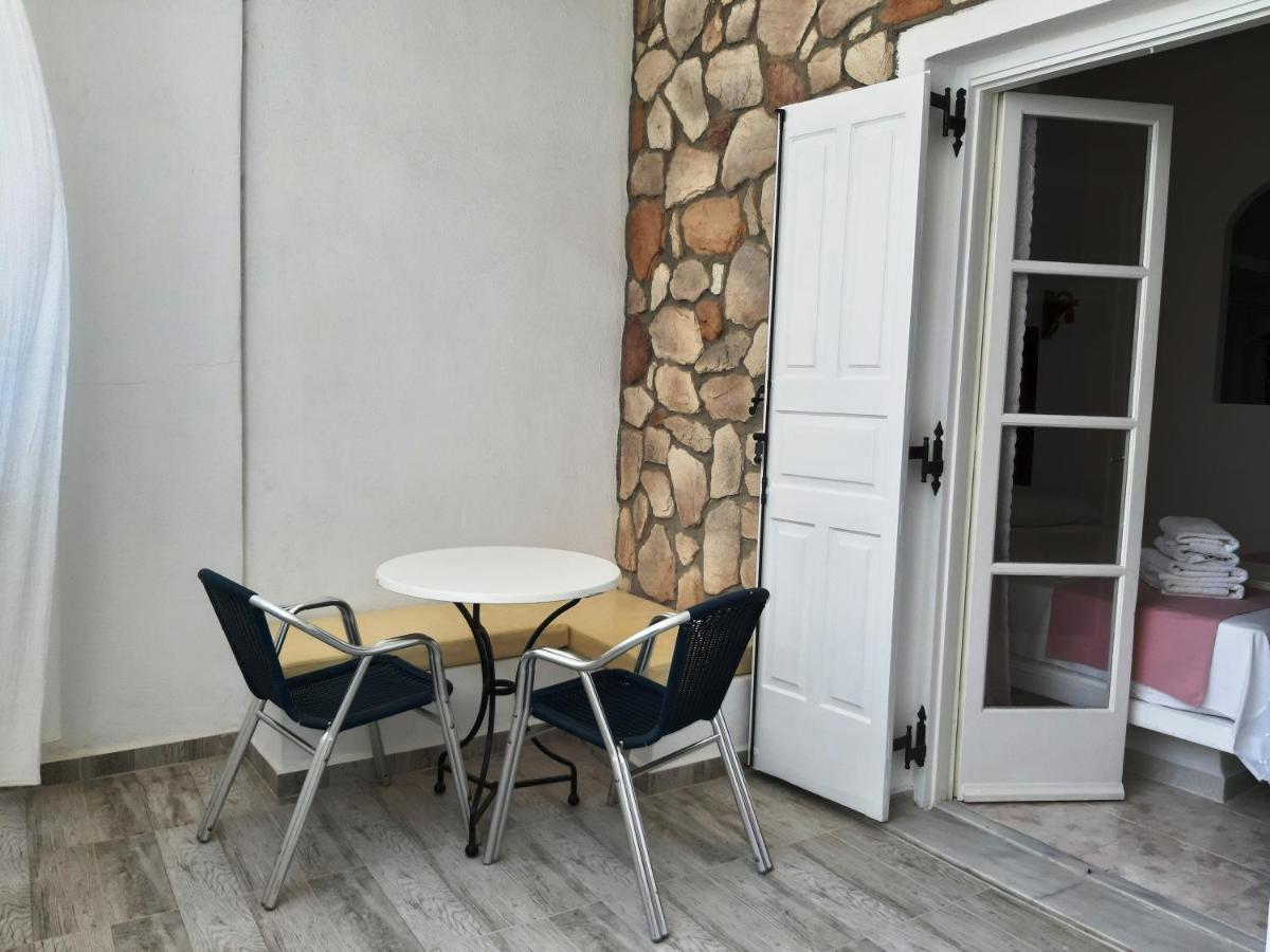 Atalos 3* Kamari (Santorini)