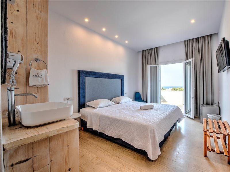 Anamar Santorini Hotel 4*