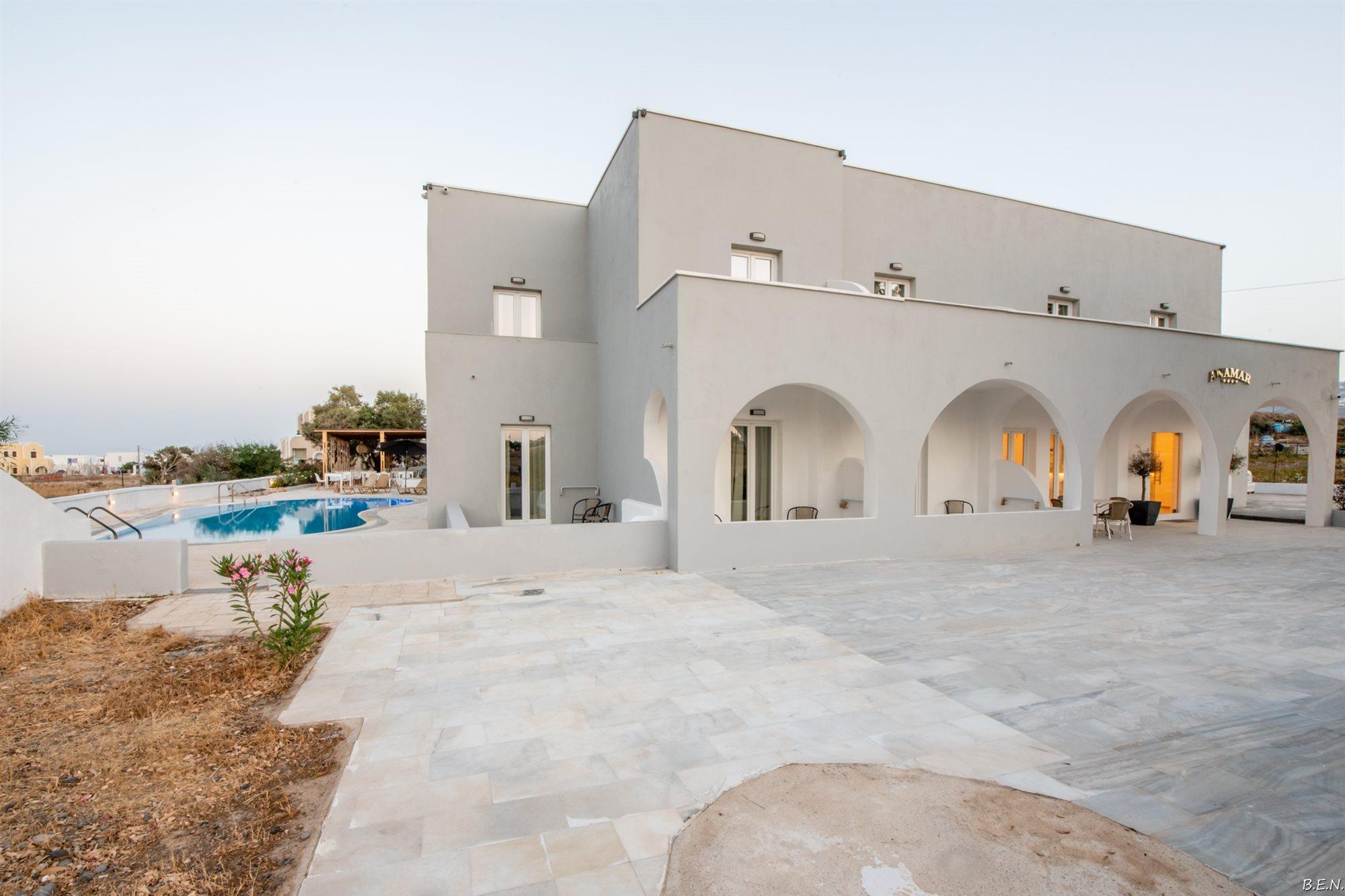 Anamar Santorini Monolithos (Santorini)