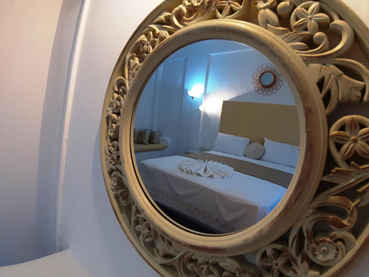 Aparthotel Atalos Kamari (Santorini)