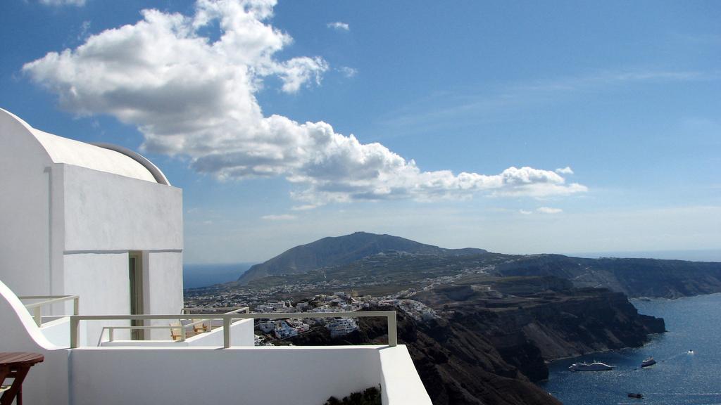 Irida - Santorini 4*