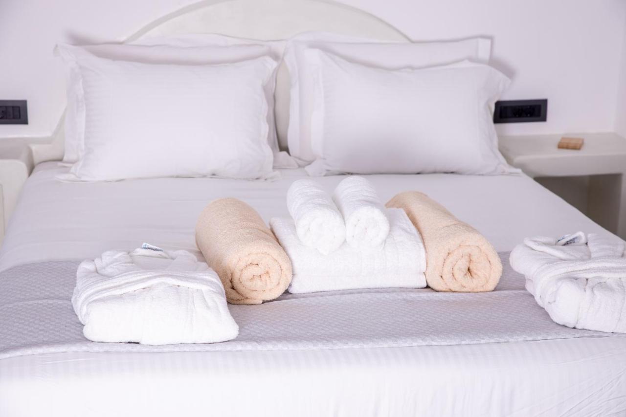 Aparthotel White Cave 3*