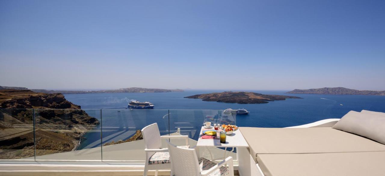Deep Blue Fira (Santorini)