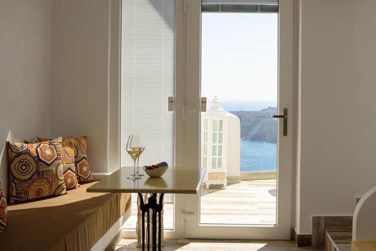 Villa Deep Blue Fira (Santorini)