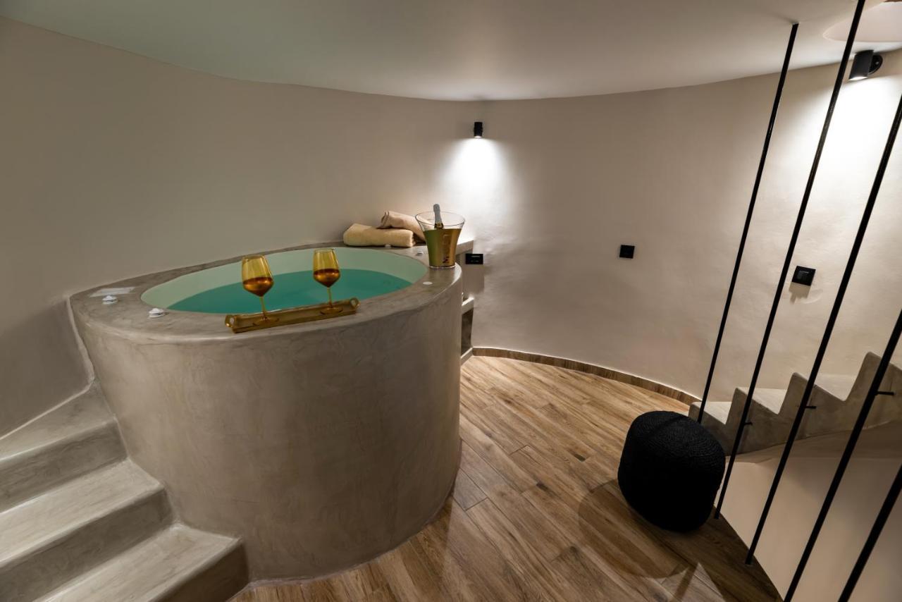Villa Lami Traditional Windmill - With Private Pool And Jacuzzi *