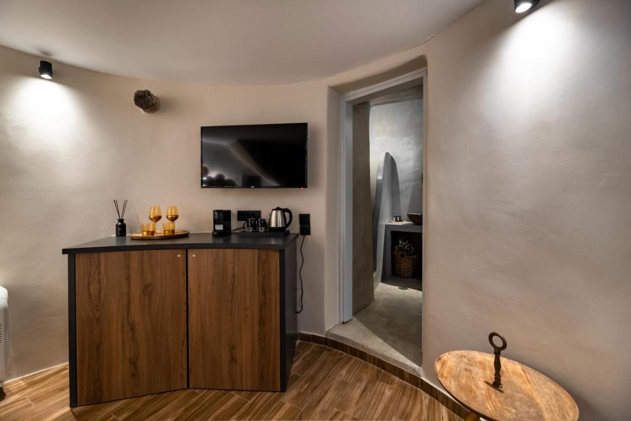 Lami Traditional Windmill - With Private Pool And Jacuzzi Villa Pyrgos Kallistis