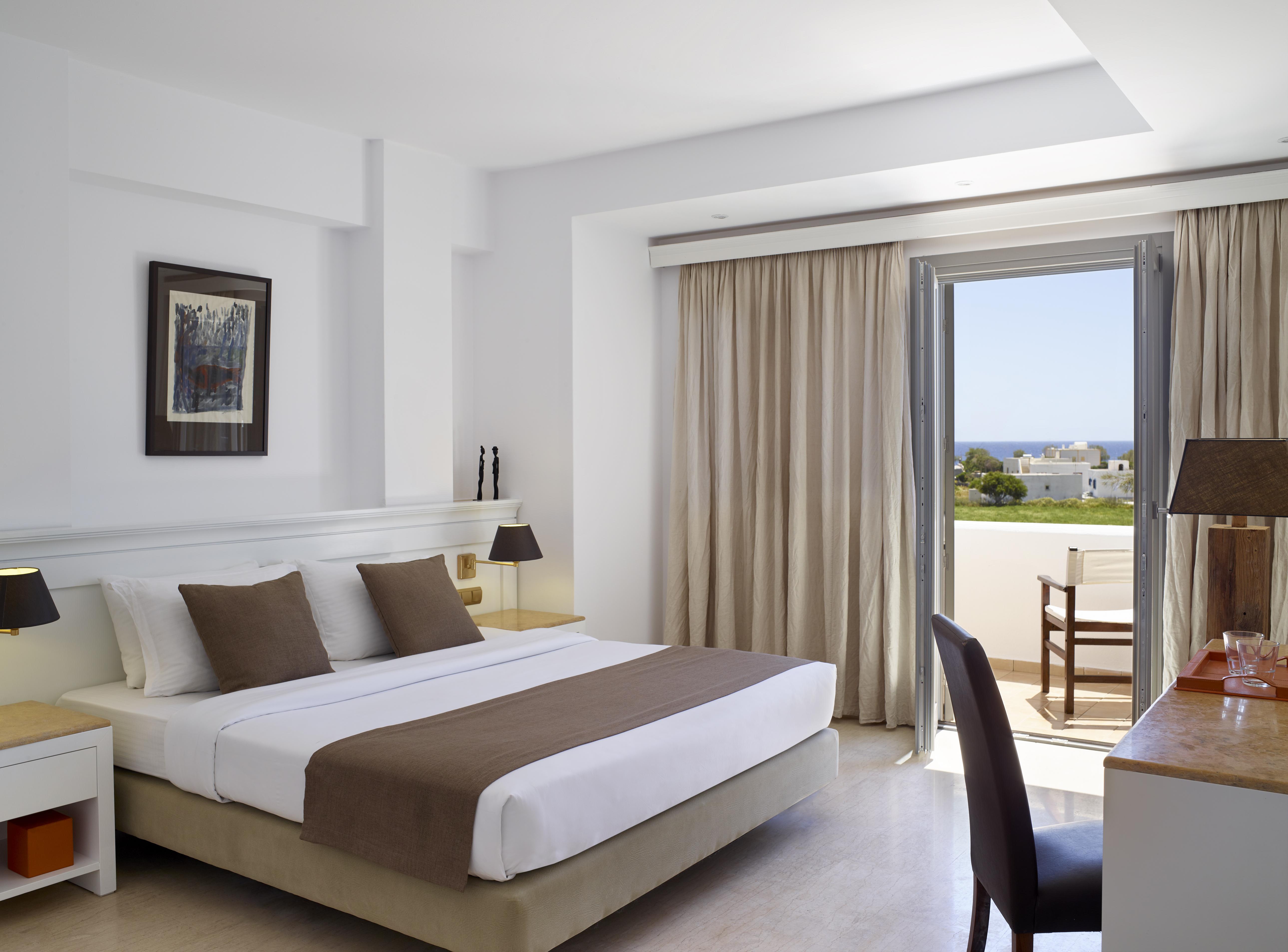 9 Muses Santorini 5* Perivolos (Santorini)