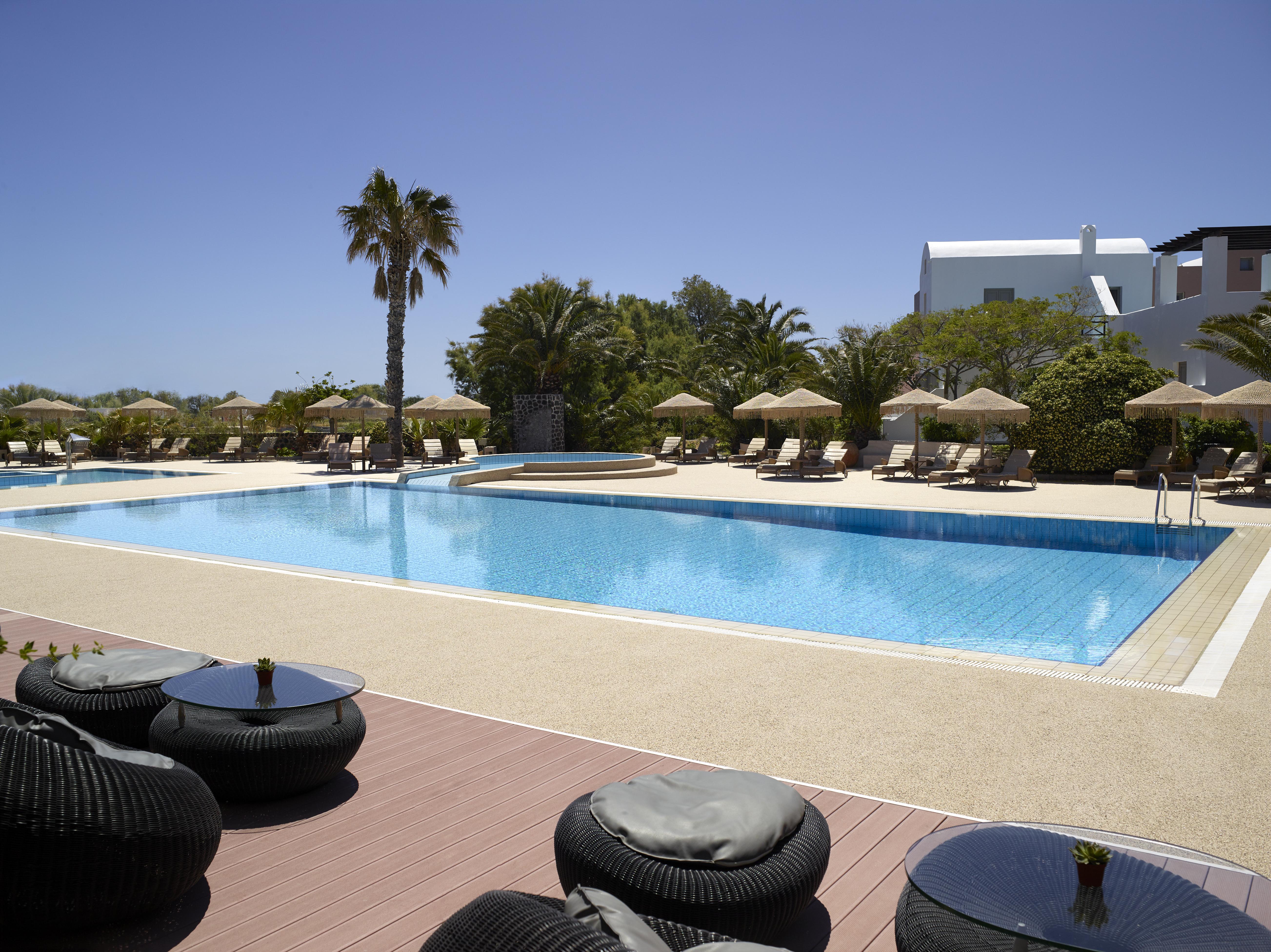 9 Muses Santorini Hotel