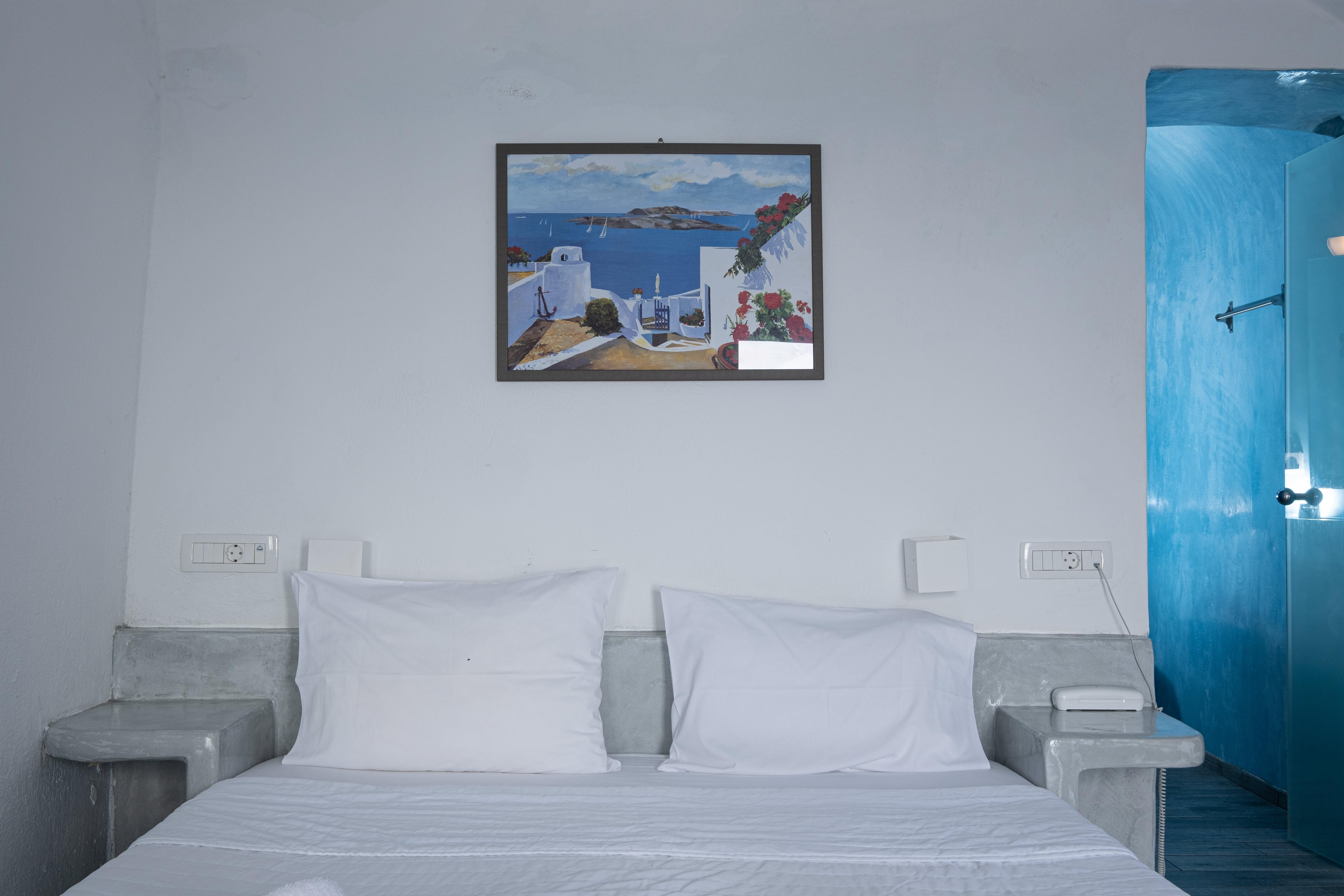 Loucas On The Cliff Hotel 3*