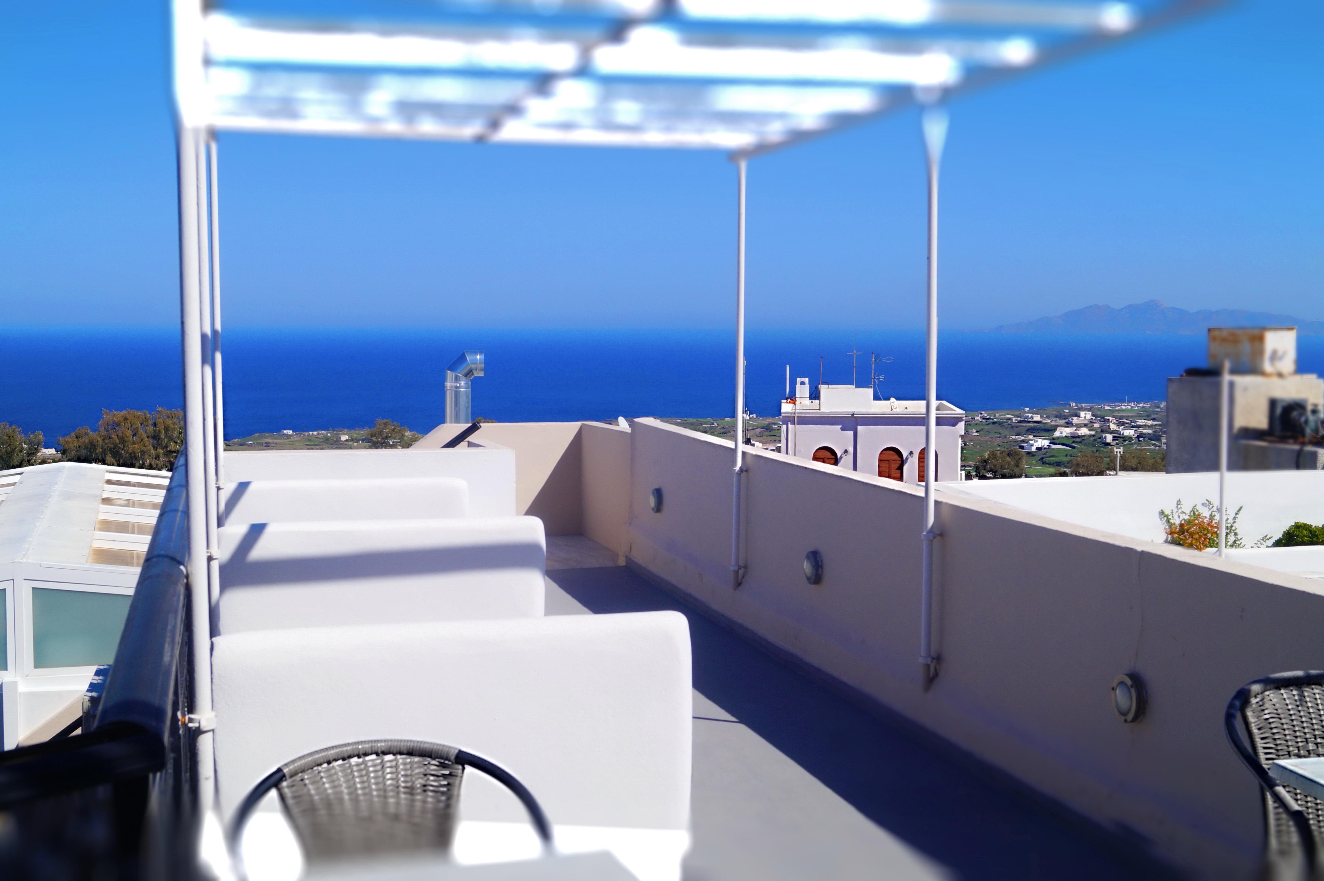 Tataki Fira (Santorini)